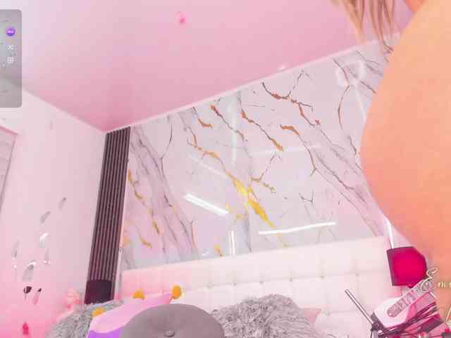 EmilyLeah webcam