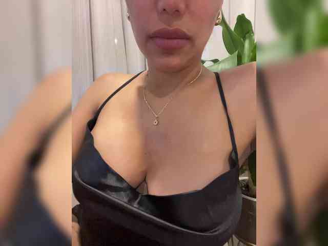 EmilyLeah webcam