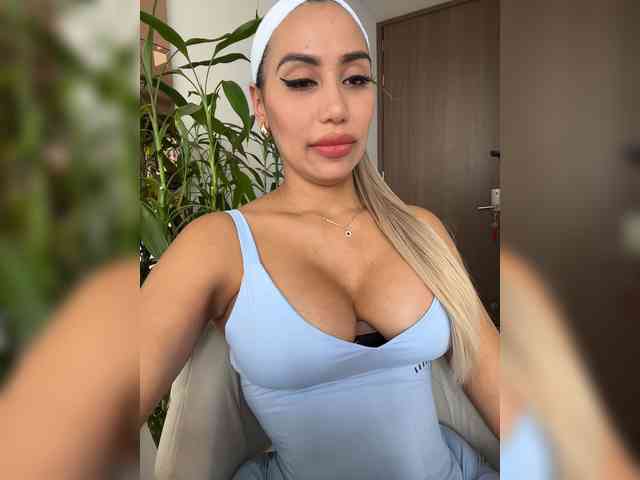 EmilyLeah webcam