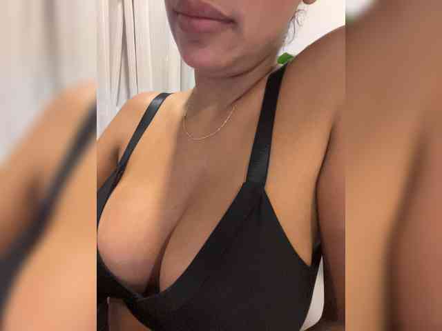 EmilyLeah webcam