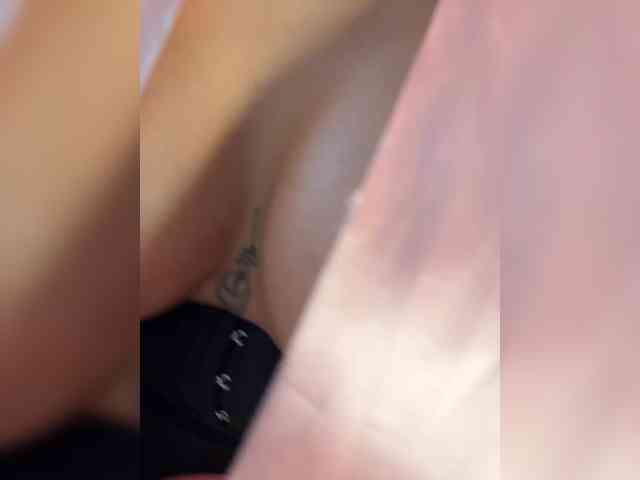 EmilyLeah webcam