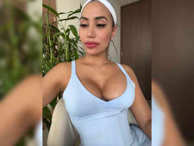EmilyLeah webcam