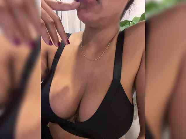 EmilyLeah webcam