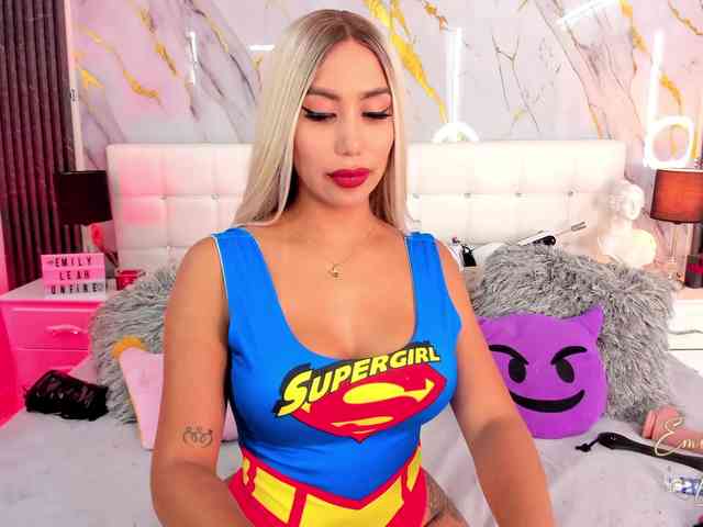 Modèle: EmilyLeah
