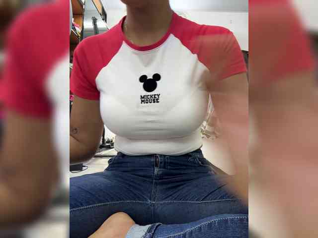 EmilyLeah Live Webcam on BongaCams