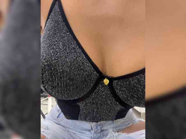 Modèle: EmilyLeah