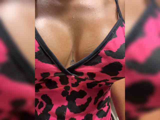 EmilyLeah webcam