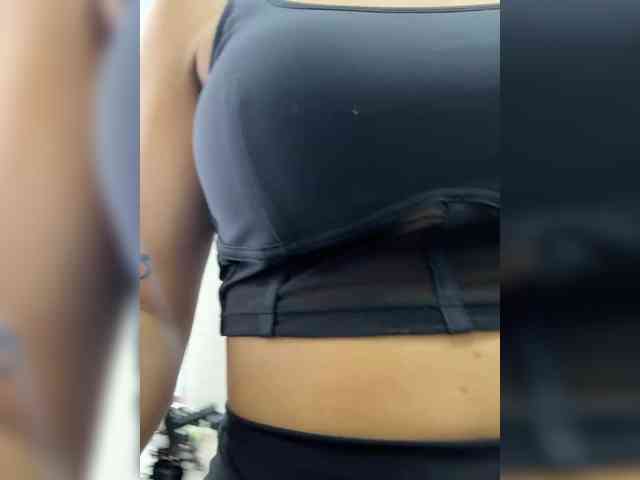 EmilyLeah webcam