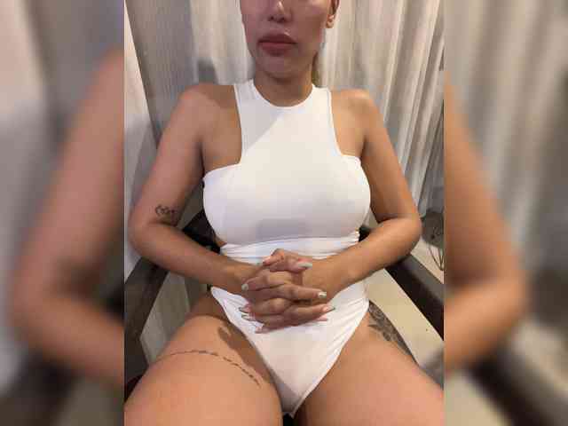 EmilyLeah webcam