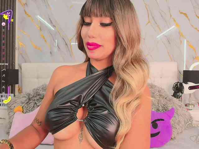 EmilyLeah webcam