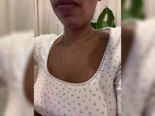 EmilyLeah webcam