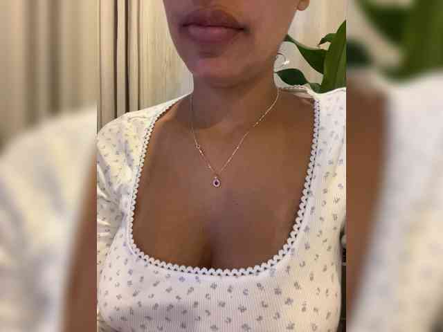 EmilyLeah webcam