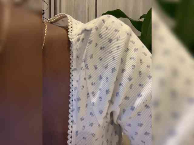 EmilyLeah webcam