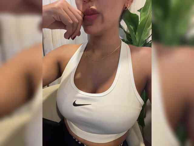 EmilyLeah webcam