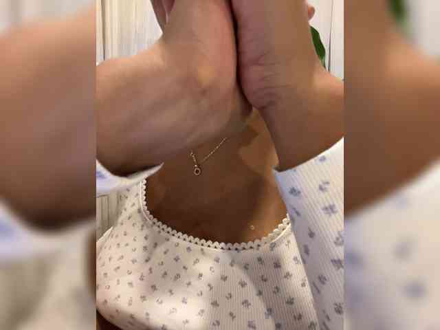 EmilyLeah webcam