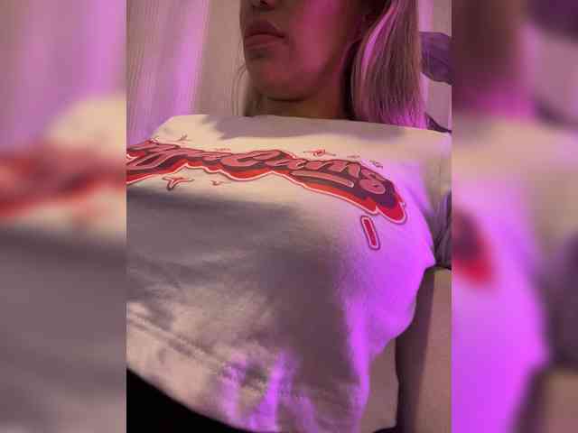 EmilyLeah webcam