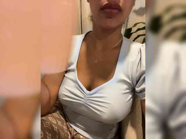 Modèle: EmilyLeah