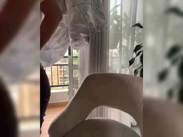 EmilyLeah webcam