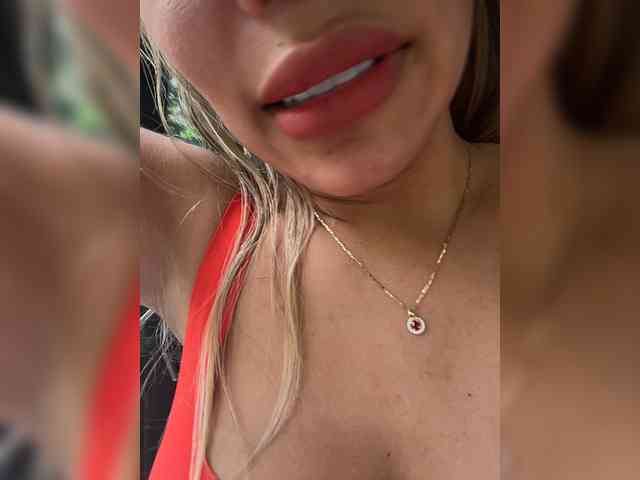 EmilyLeah webcam