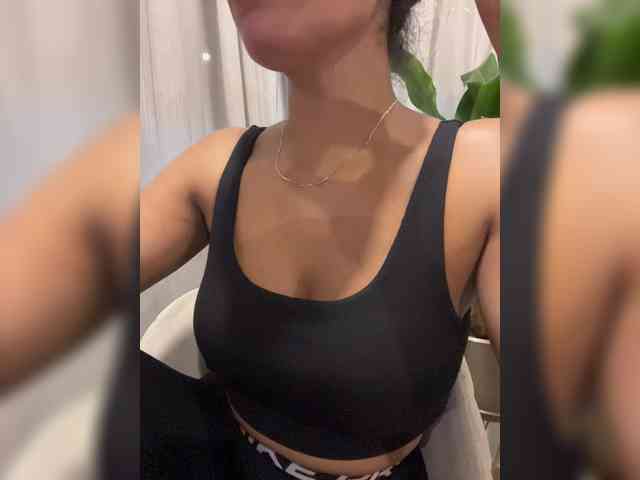 EmilyLeah webcam