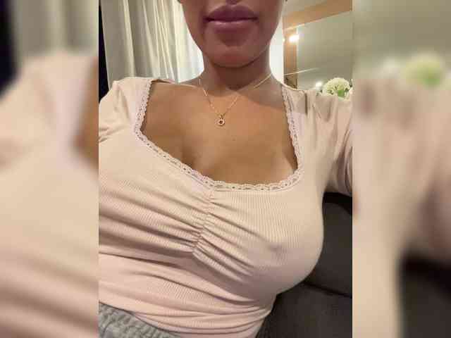 EmilyLeah webcam