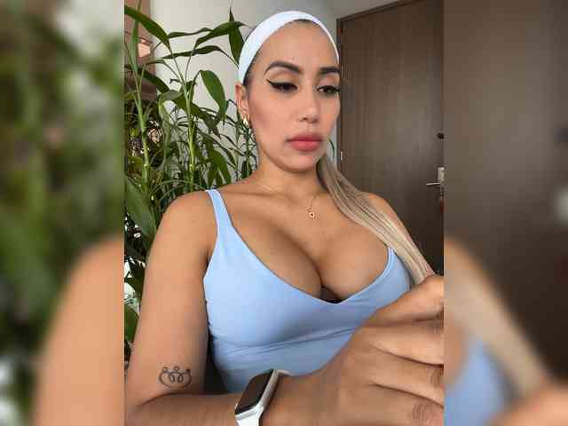 EmilyLeah webcam