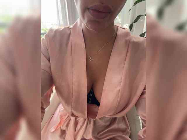 EmilyLeah webcam