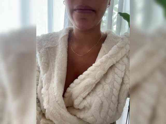 EmilyLeah webcam
