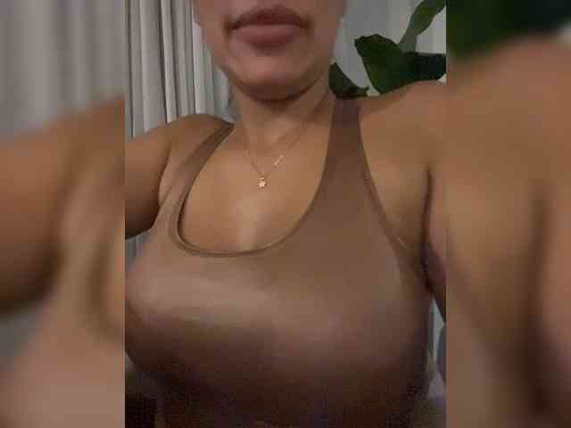 EmilyLeah webcam