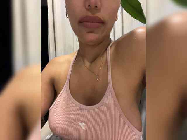 EmilyLeah webcam