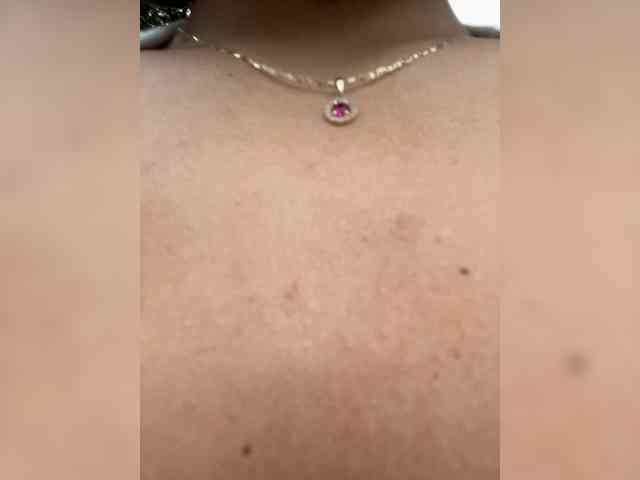 EmilyLeah webcam