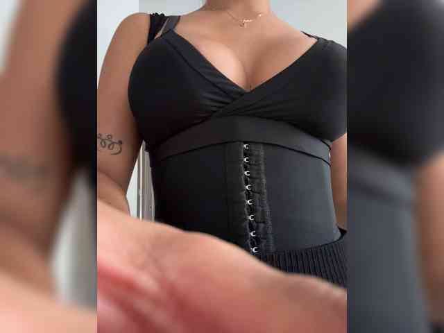 EmilyLeah webcam