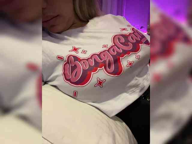 EmilyLeah webcam
