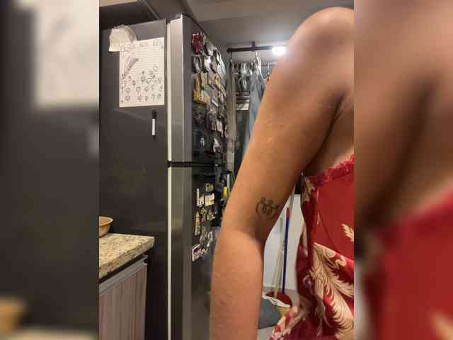 EmilyLeah - Girl 