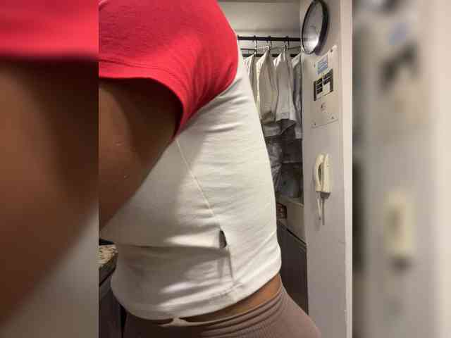EmilyLeah webcam