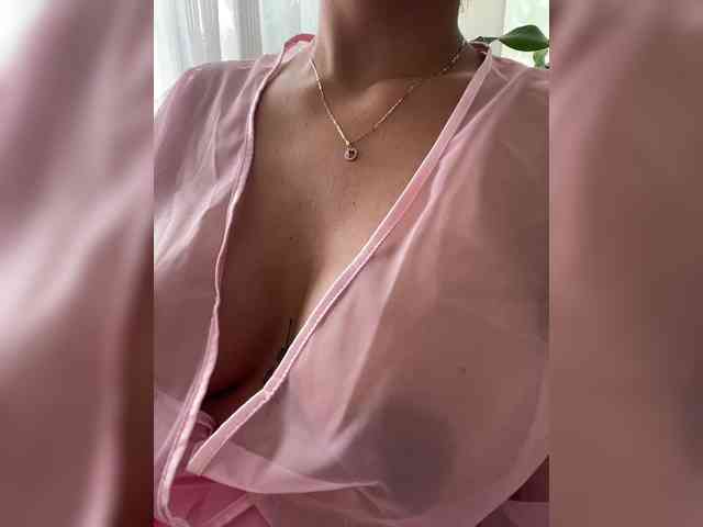 EmilyLeah webcam