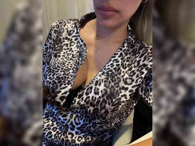 EmilyLeah webcam