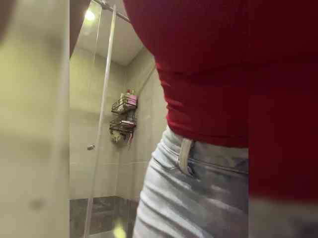 EmilyLeah webcam