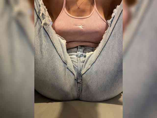 EmilyLeah webcam