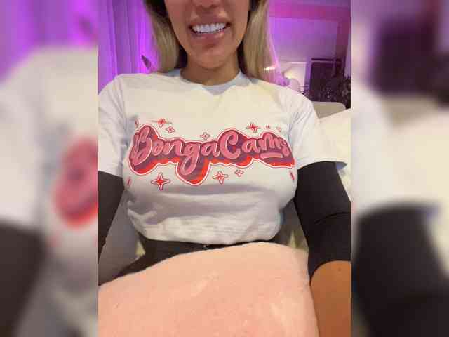 EmilyLeah webcam