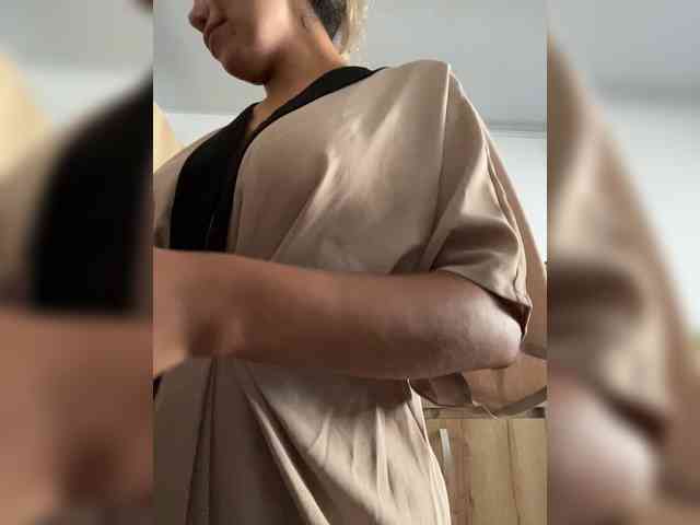 EmilyLeah webcam