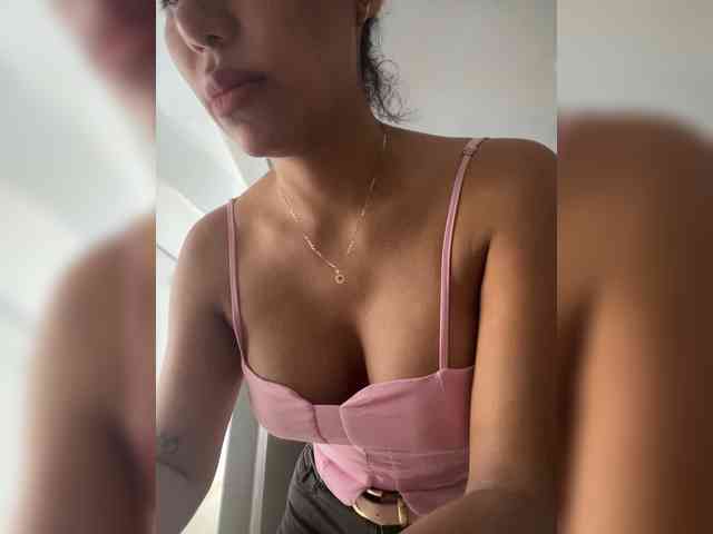EmilyLeah webcam