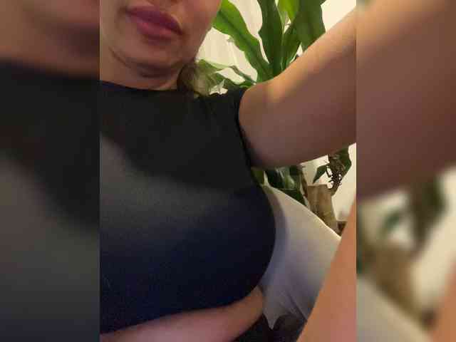 EmilyLeah webcam