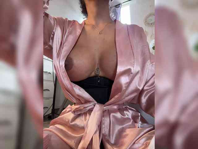 EmilyLeah webcam