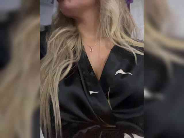 EmilyLeah webcam