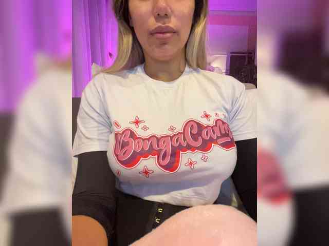 EmilyLeah webcam