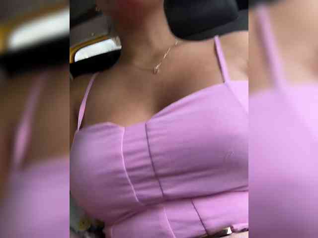 EmilyLeah webcam