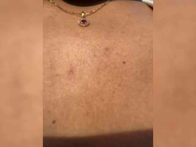 EmilyLeah webcam