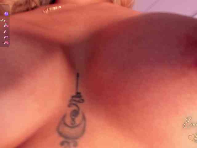 EmilyLeah webcam