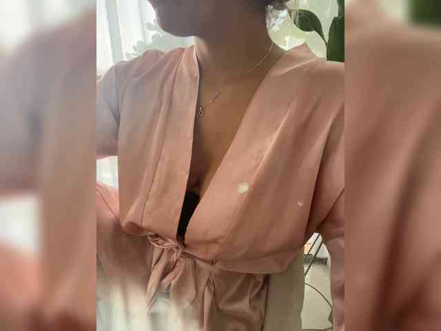 EmilyLeah webcam